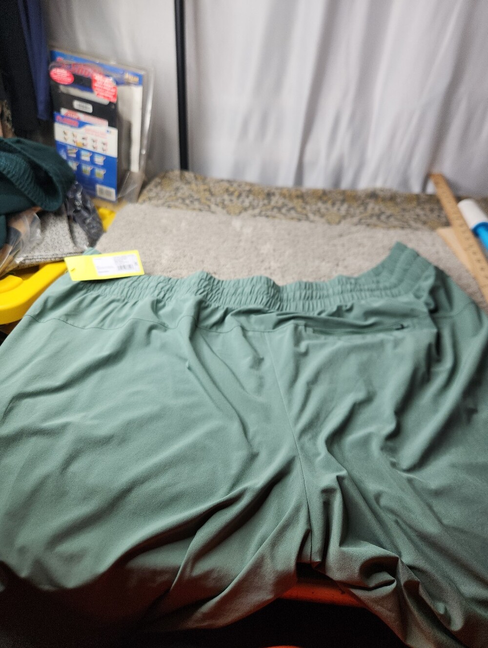 Women's Active Light Mid-Rise Cargo Joggers - All In Motion Moss Green 3X - Picture 12 of 15